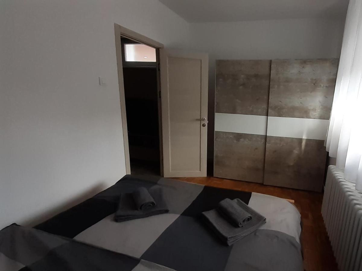 Apartman Una سرمسكي كارلوفيتش المظهر الخارجي الصورة